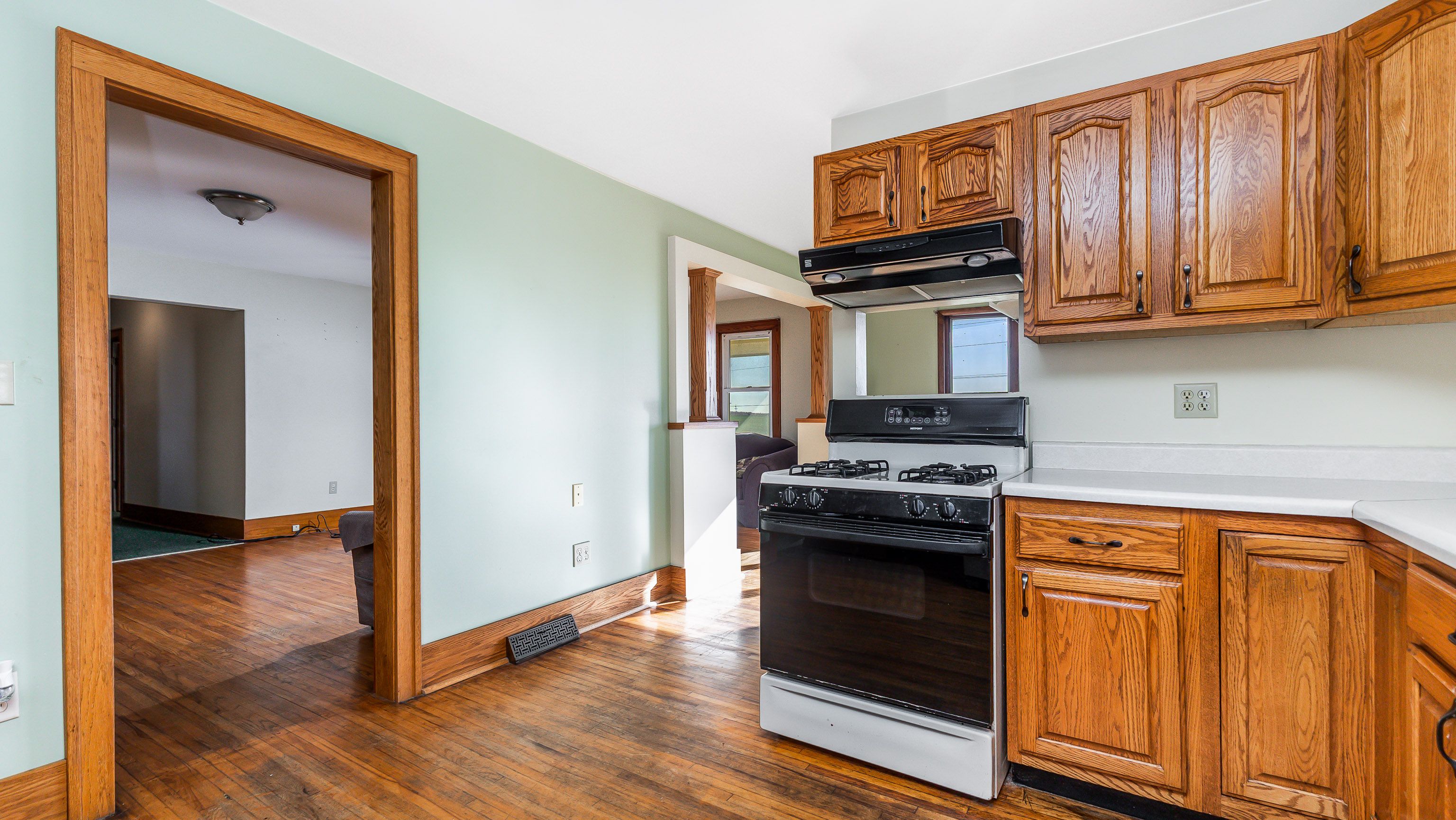 Listing Photo: 14-9162 RICHLAND RD014